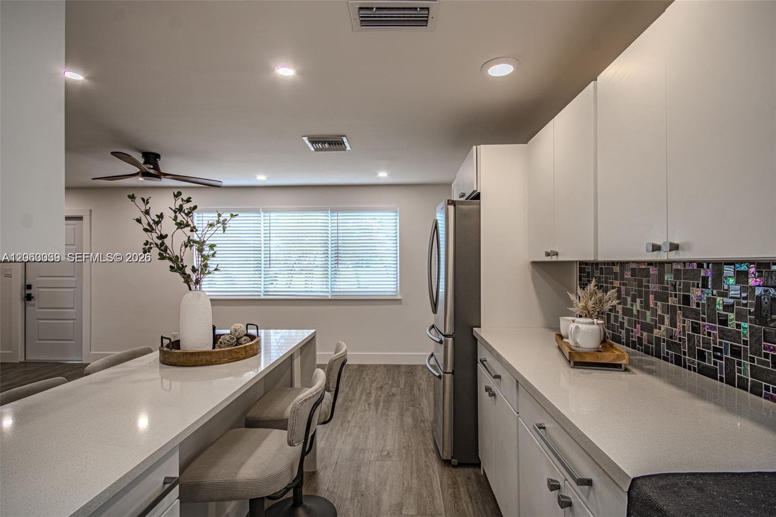 801 NE 57th St, Oakland Park, FL 33334 — zdjęcie 5