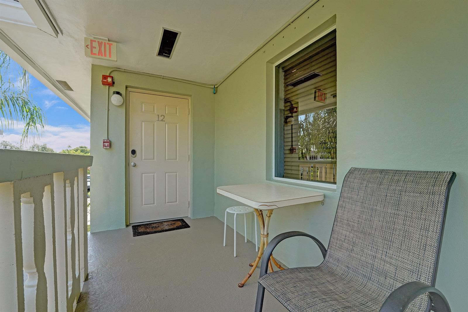 1423 HOLLY HEIGHTS Drive # 12, Fort Lauderdale, FL 33304