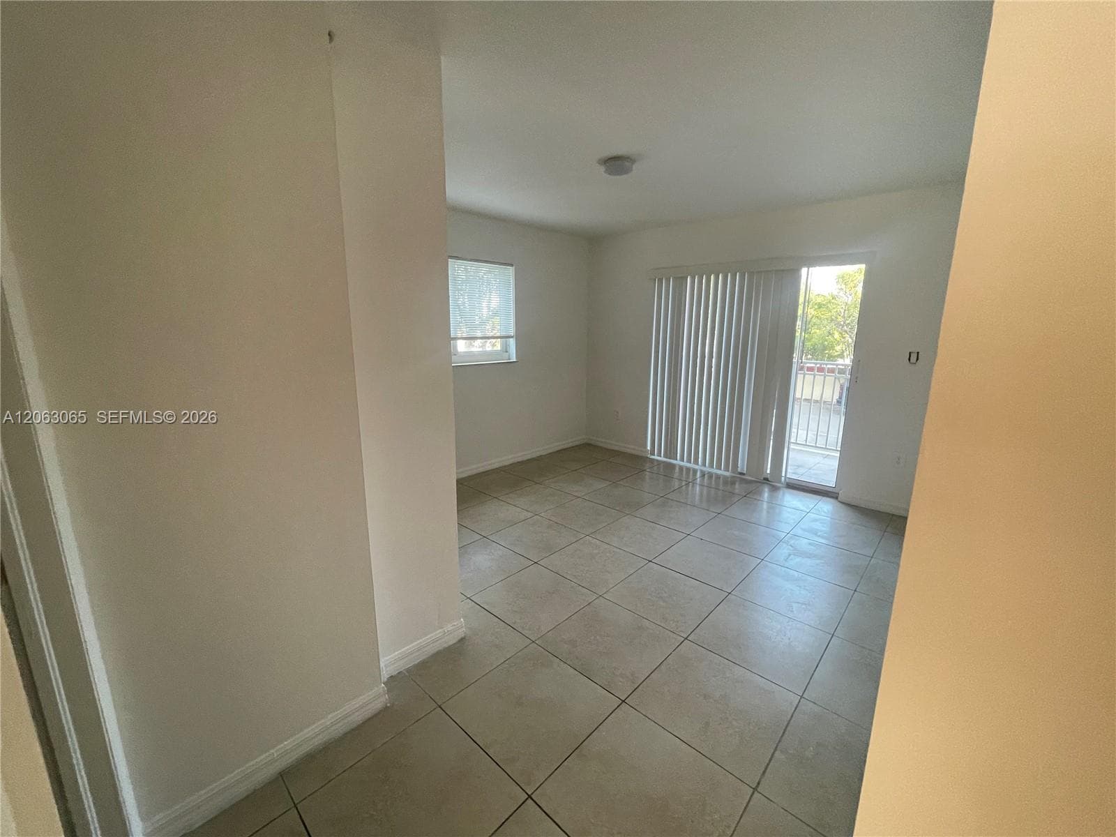 6315 SW 8th St # 201, Miami, FL 33144 — zdjęcie 5