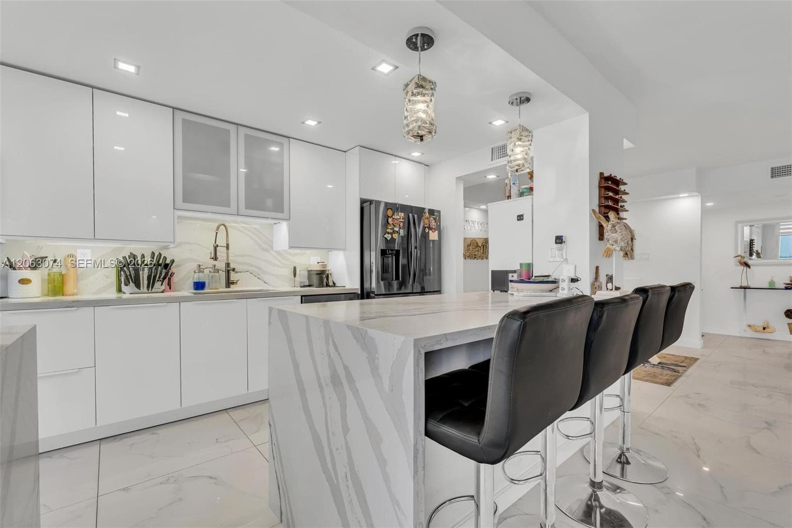 18071 Biscayne Blvd # 901, Aventura, FL 33160