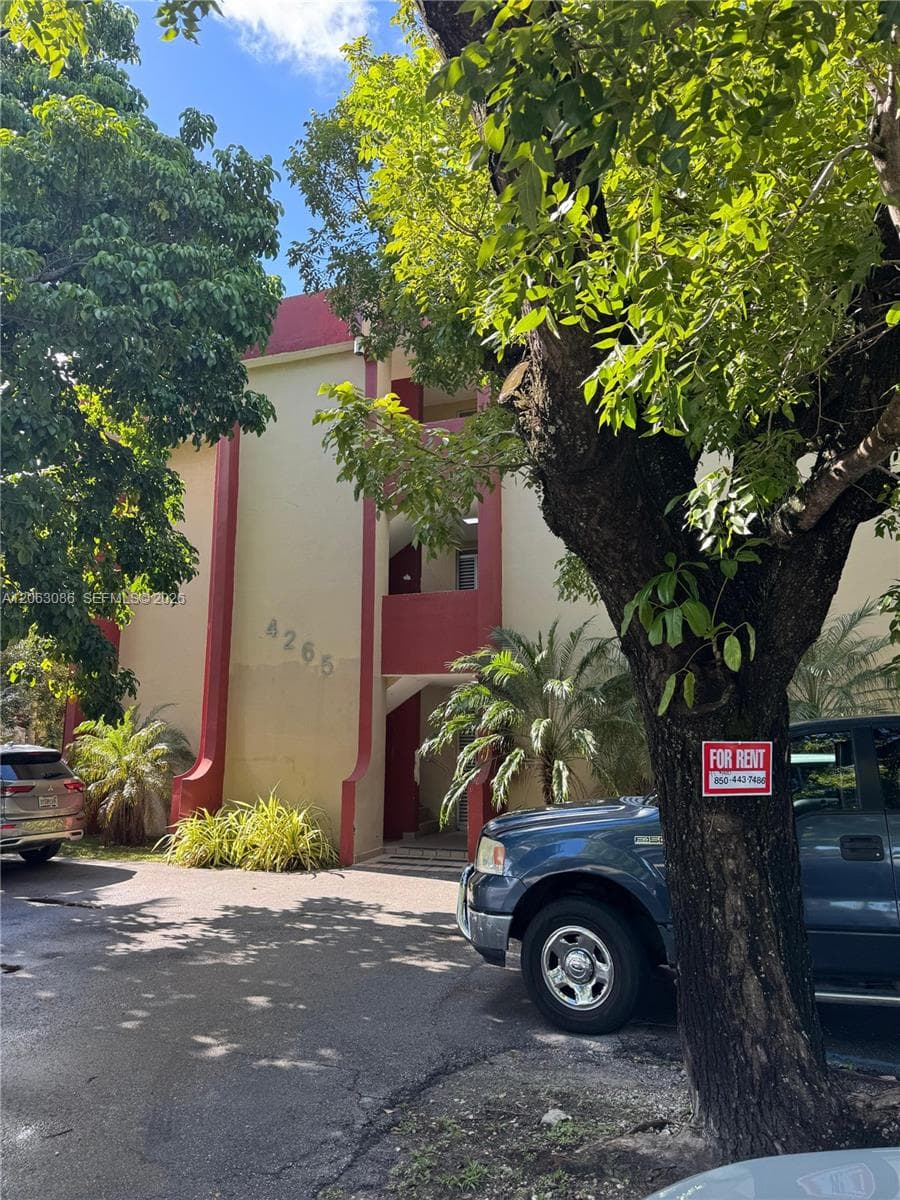 4265 NW South Tamiami Canal Dr # 1-214, Miami, FL 33126
