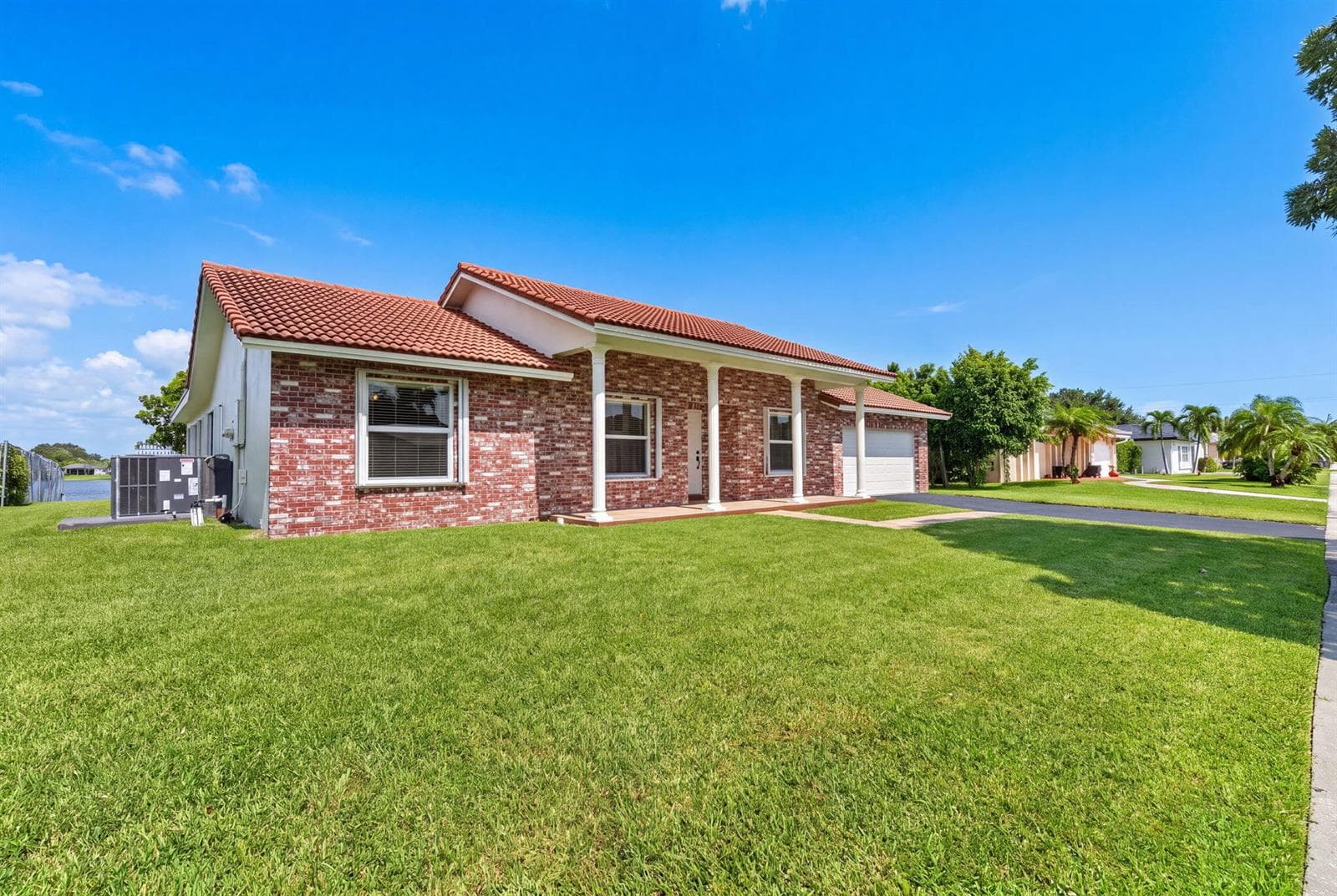 905 NW 133RD Avenue, Sunrise, FL 33325 — zdjęcie 3