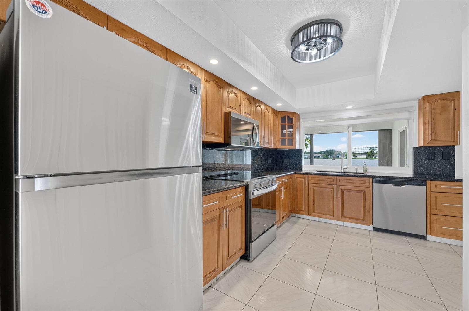 905 NW 133RD Avenue, Sunrise, FL 33325 — zdjęcie 5