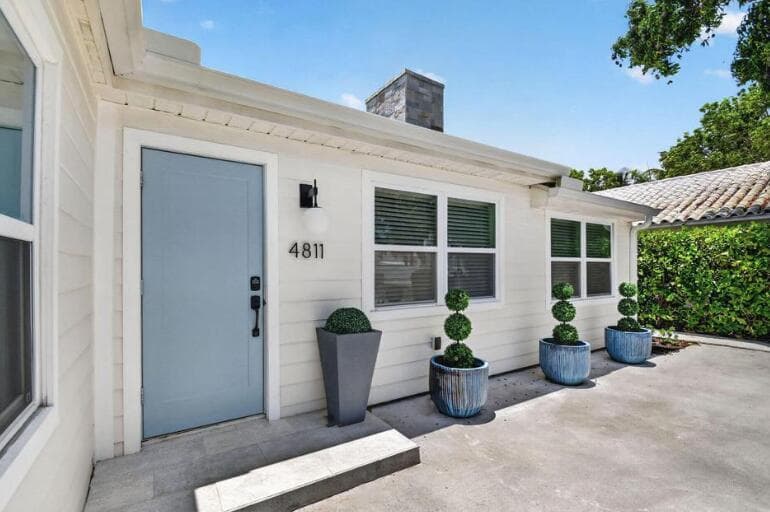 4811 N FLAGLER Drive, West Palm Beach, FL 33407 — zdjęcie 2