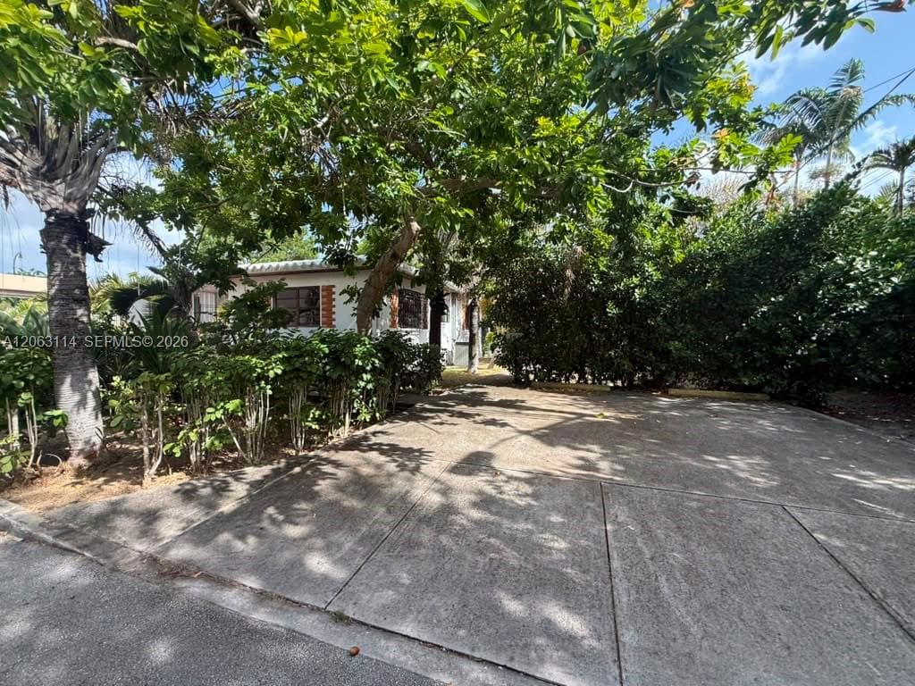 631 NE 60th St # A, Miami, FL 33137 — zdjęcie 2