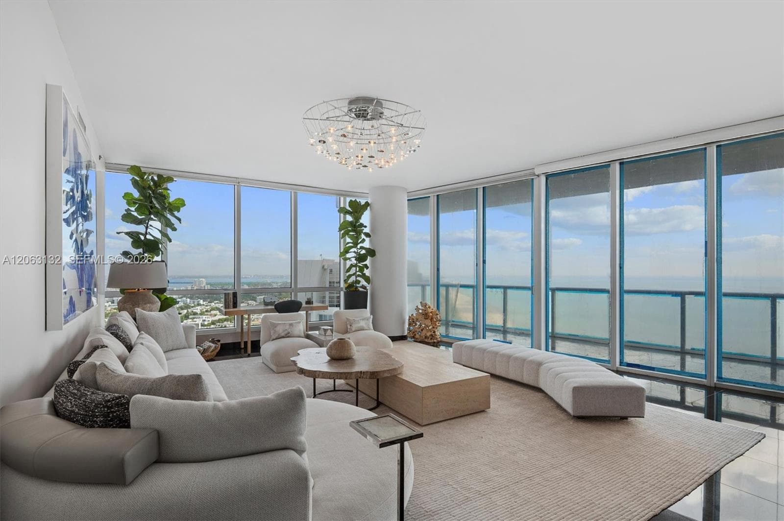 100 S Pointe Dr # 3906, Miami Beach, FL 33139