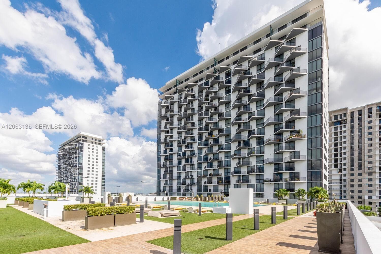 5300 Paseo Blvd # 1905, Doral, FL 33166