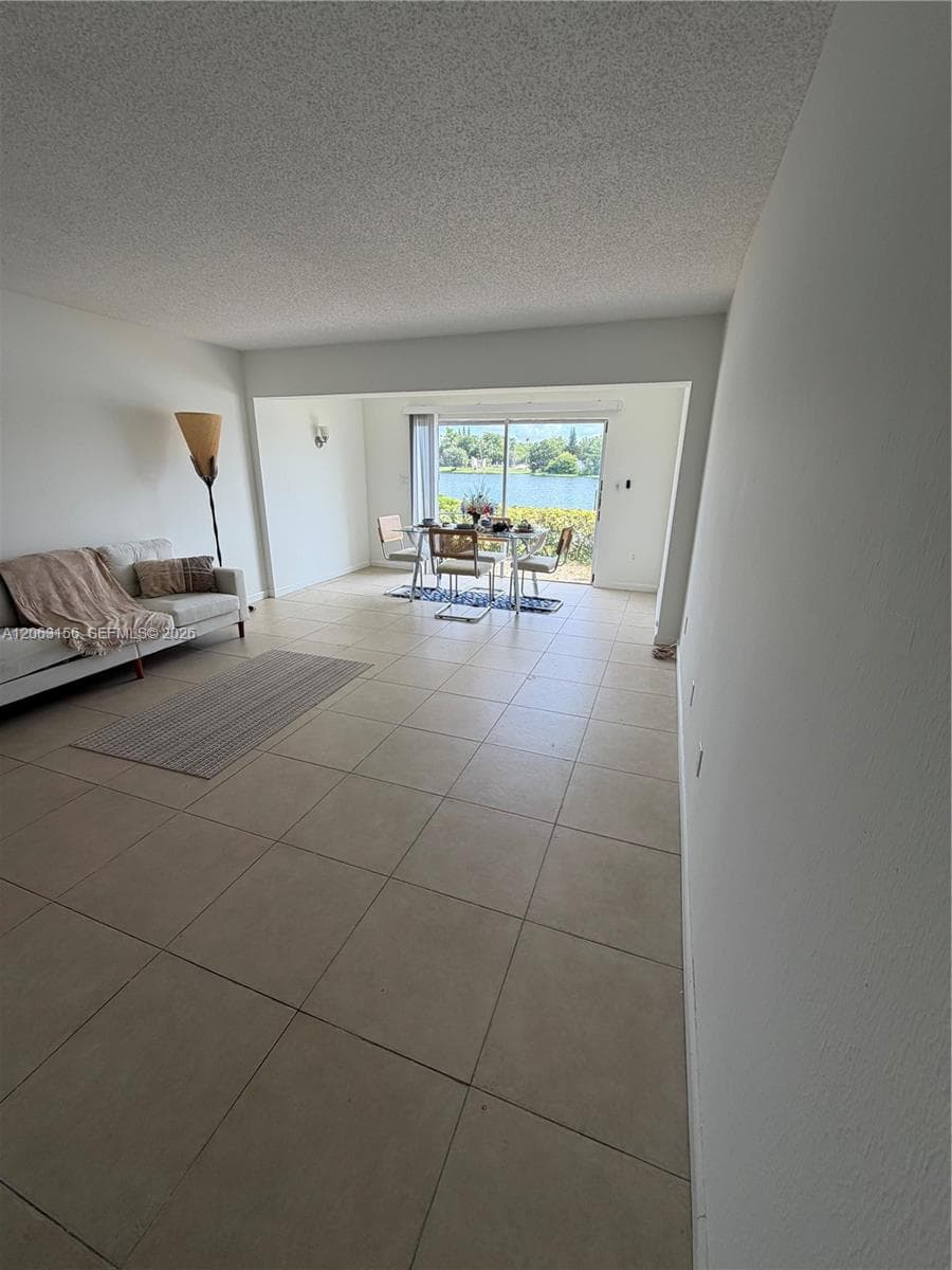 873 NE 195th St # 107, Miami, FL 33179 — zdjęcie 5