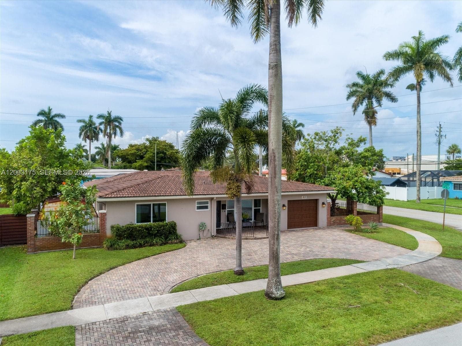 3134 Pierce St, Hollywood, FL 33021 — zdjęcie 4