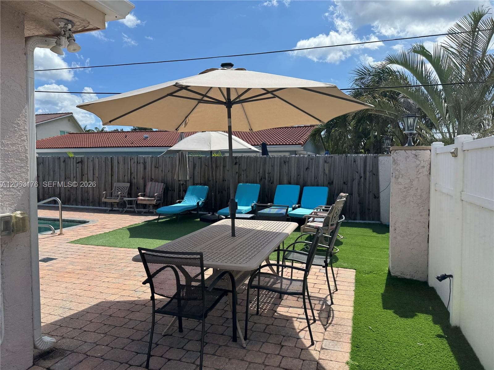 1660 NE 25th Ave, Pompano Beach, FL 33062 — zdjęcie 3
