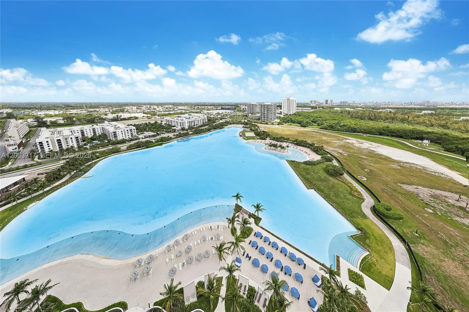 2411 Laguna Circle # 2010, Miami, FL 33181 — zdjęcie 3