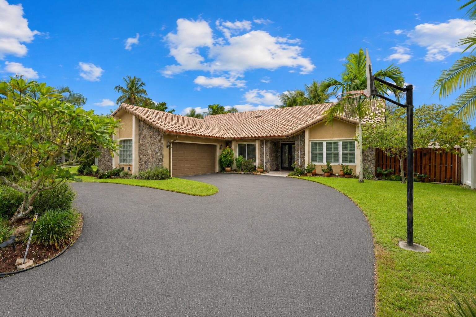 1491 NW 99TH Avenue, Plantation, FL 33322 — zdjęcie 2