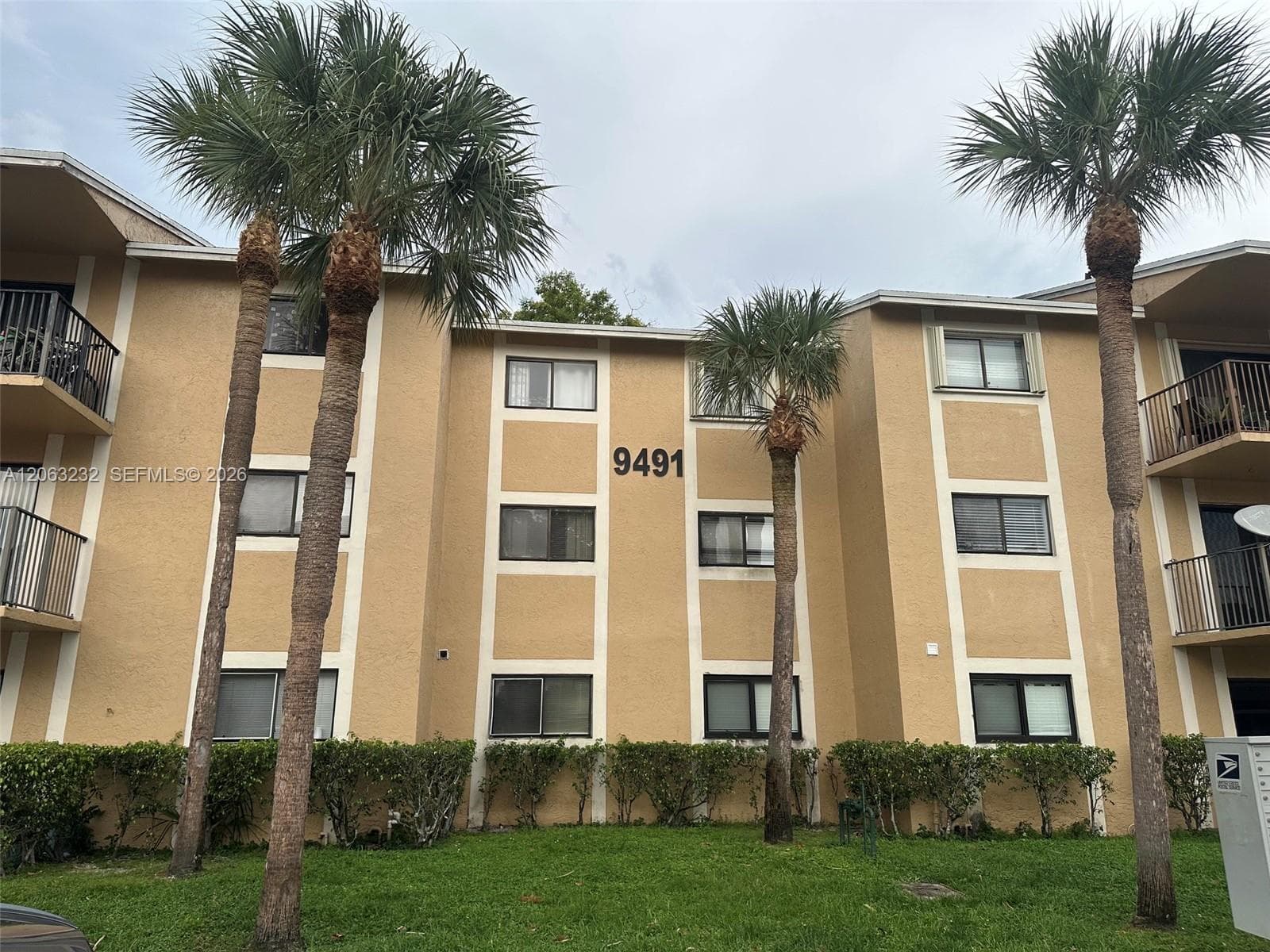 9491 S Palm Cir S # 203, Pembroke Pines, FL 33025 — zdjęcie 2