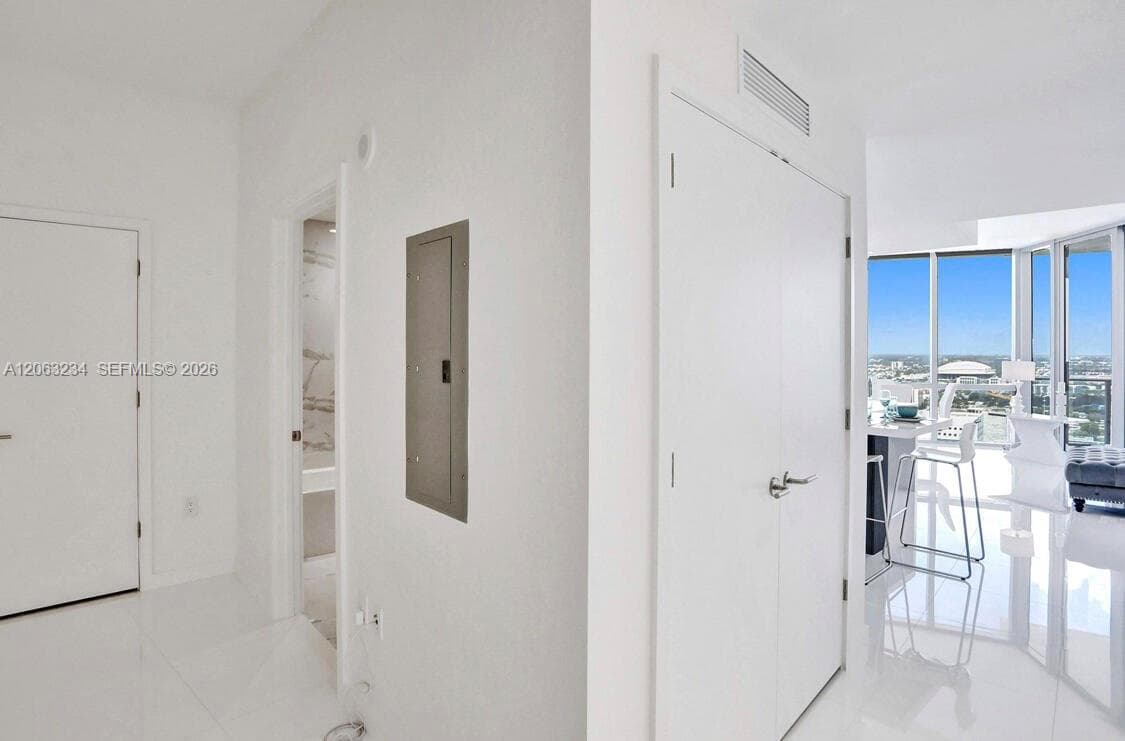 851 NE 1st Ave # 3510, Miami, FL 33132 — zdjęcie 2