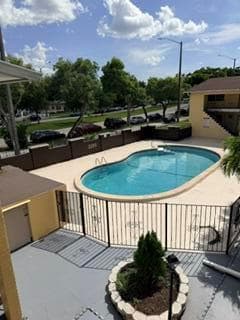 2285 NE 172nd Street # 15, North Miami Beach, FL 33160