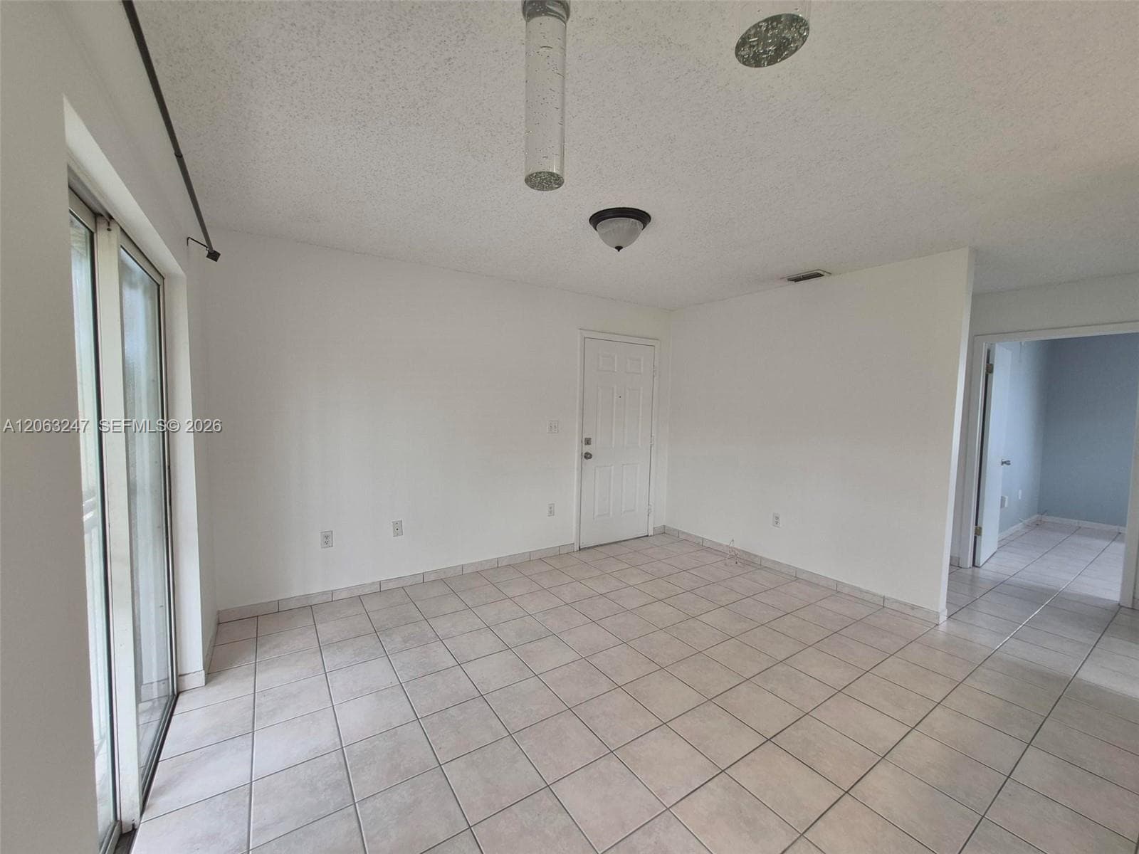 1366 SW 4th St # 3, Miami, FL 33135 — zdjęcie 3