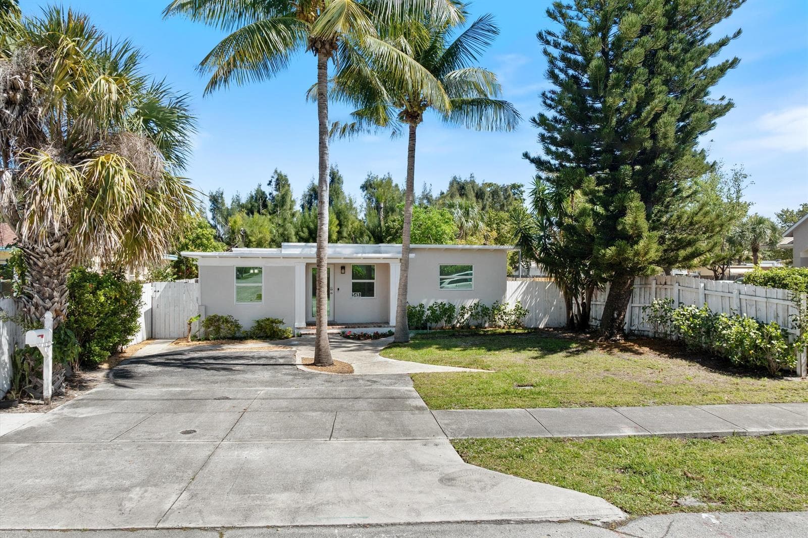 543 NE 3rd Avenue, Delray Beach, FL 33444 — zdjęcie 3