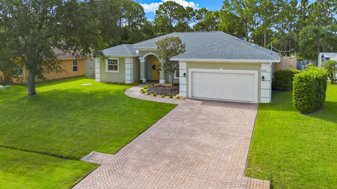 6175 NW EAST DEVILLE Circle, Port St. Lucie, FL 34986 — zdjęcie 3