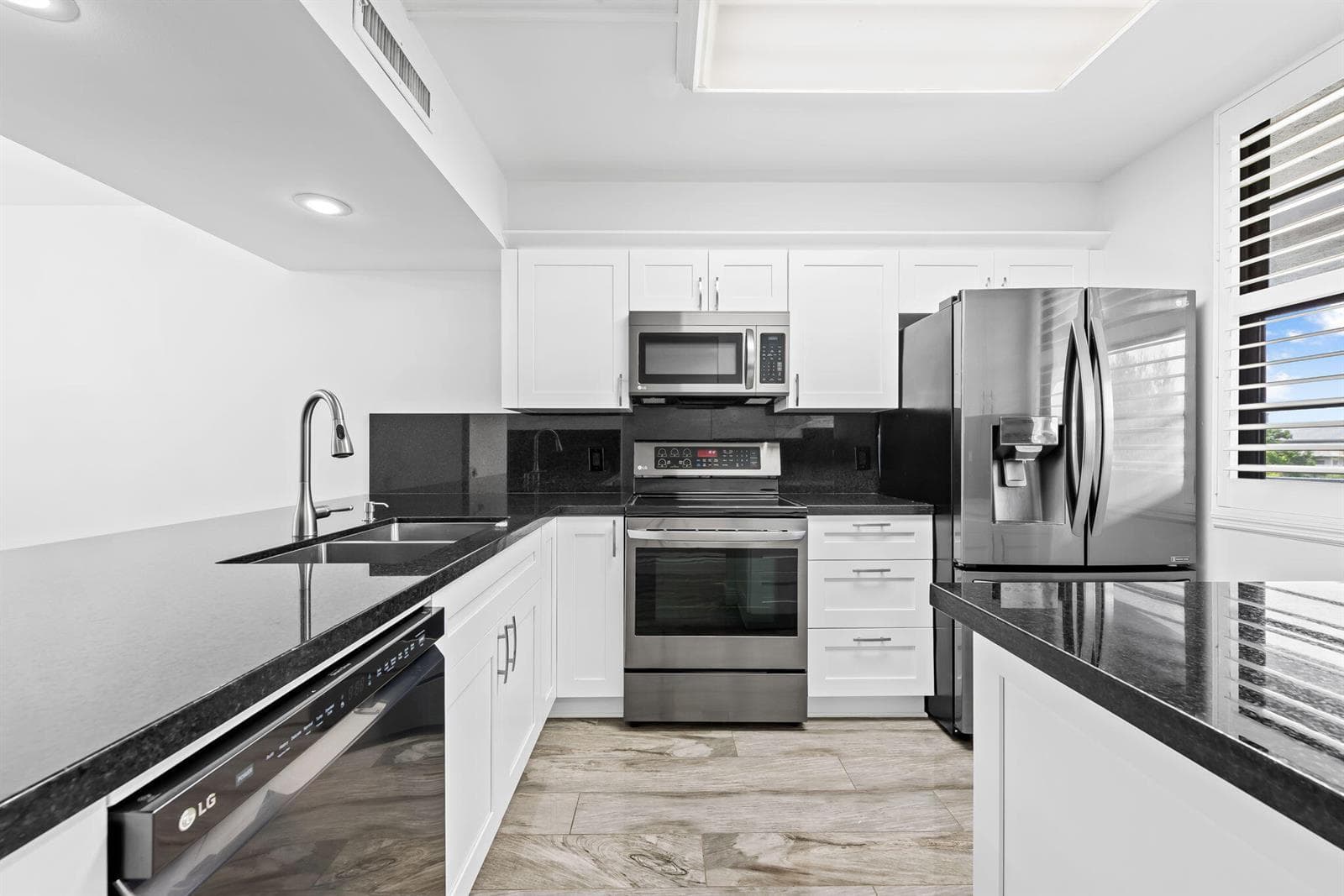 1502 Whitehall Drive # 403, Davie, FL 33324 — zdjęcie 4