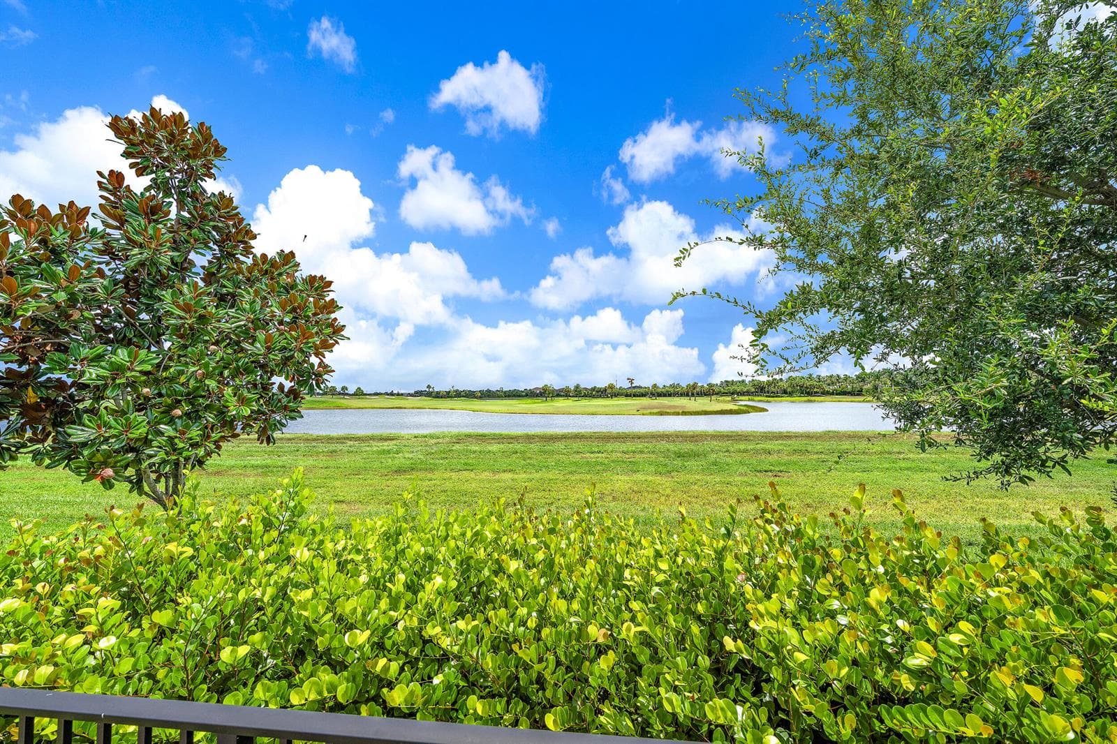9930 Timber Creek Way, Palm Beach Gardens, FL 33412