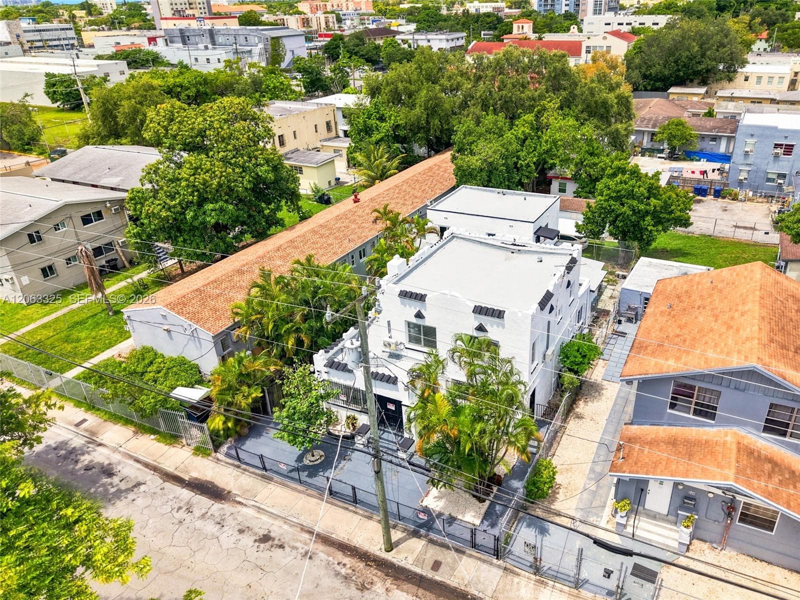128 NW 9th Ave # 2, Miami, FL 33128 — zdjęcie 2
