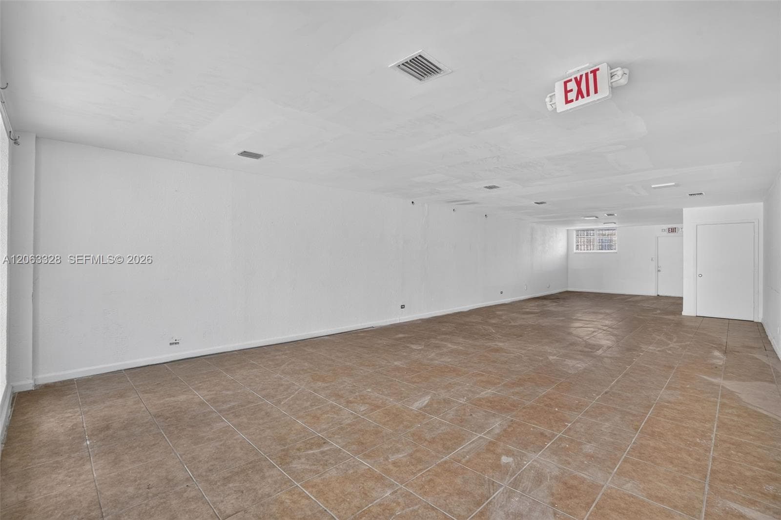180 Hialeah Dr, Hialeah, FL 33010 — zdjęcie 4