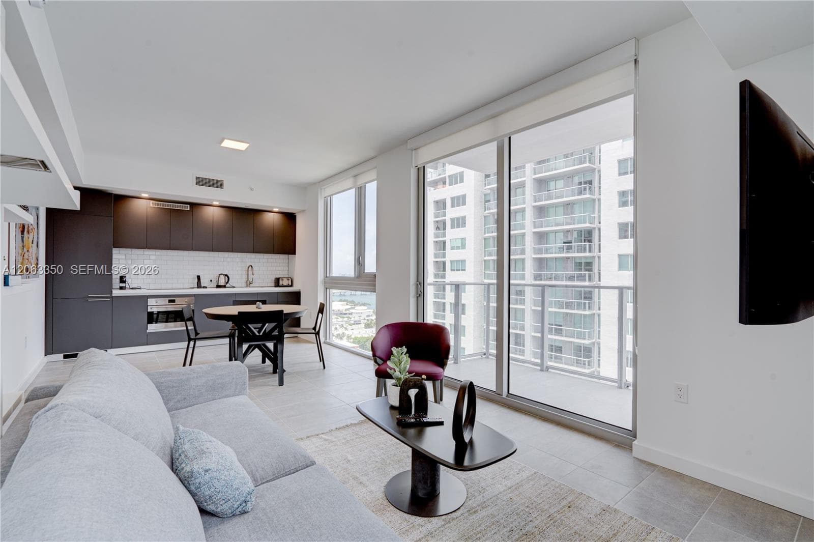 227 NE 2nd St # 2500, Miami, FL 33132