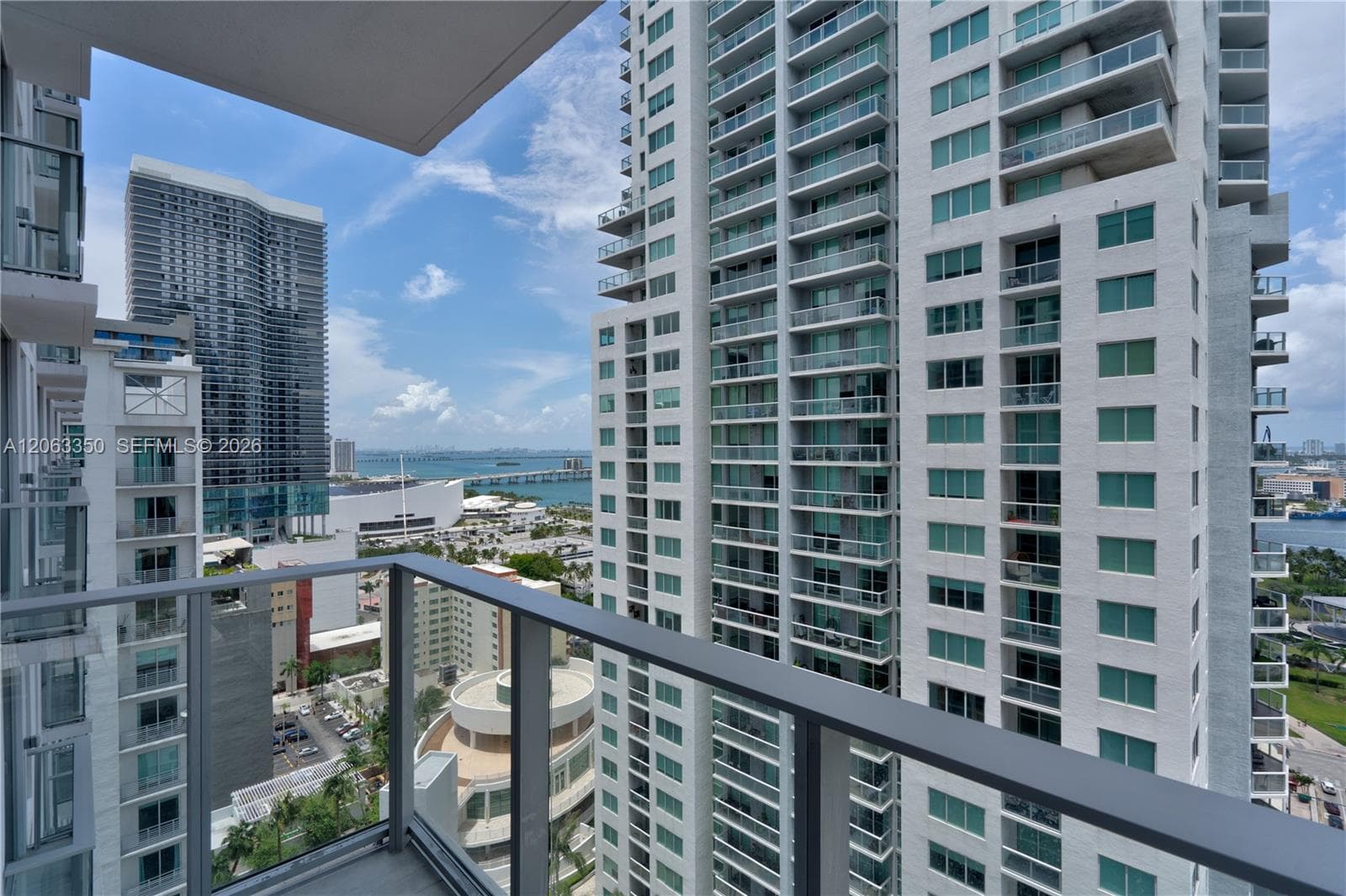 227 NE 2nd St # 2500, Miami, FL 33132 — zdjęcie 5