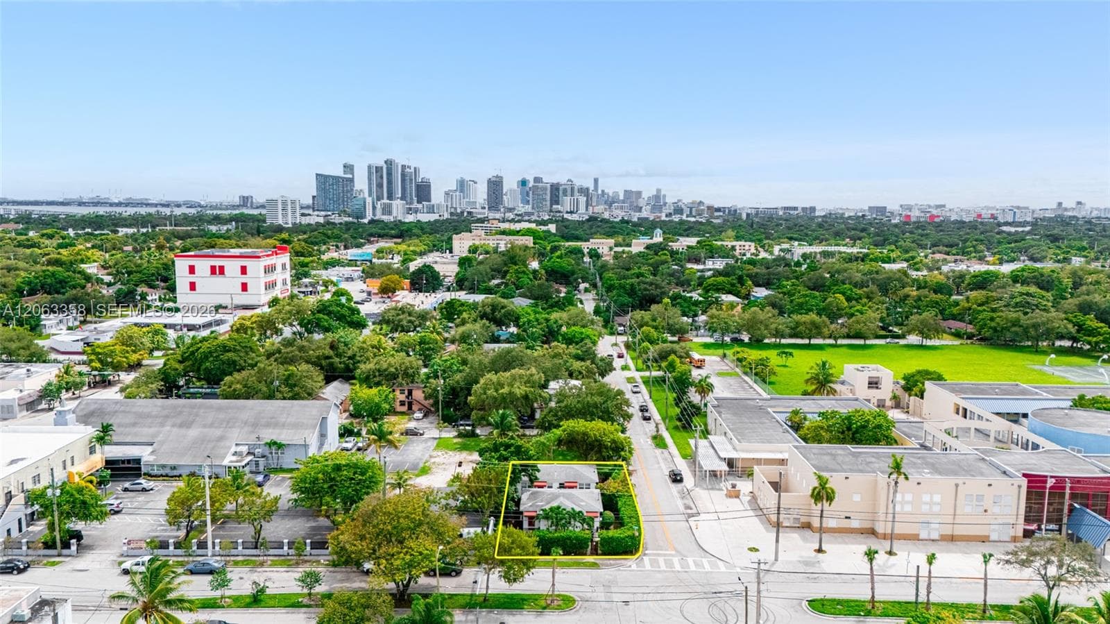 150 NE 59th St, Miami, FL 33137 — zdjęcie 2