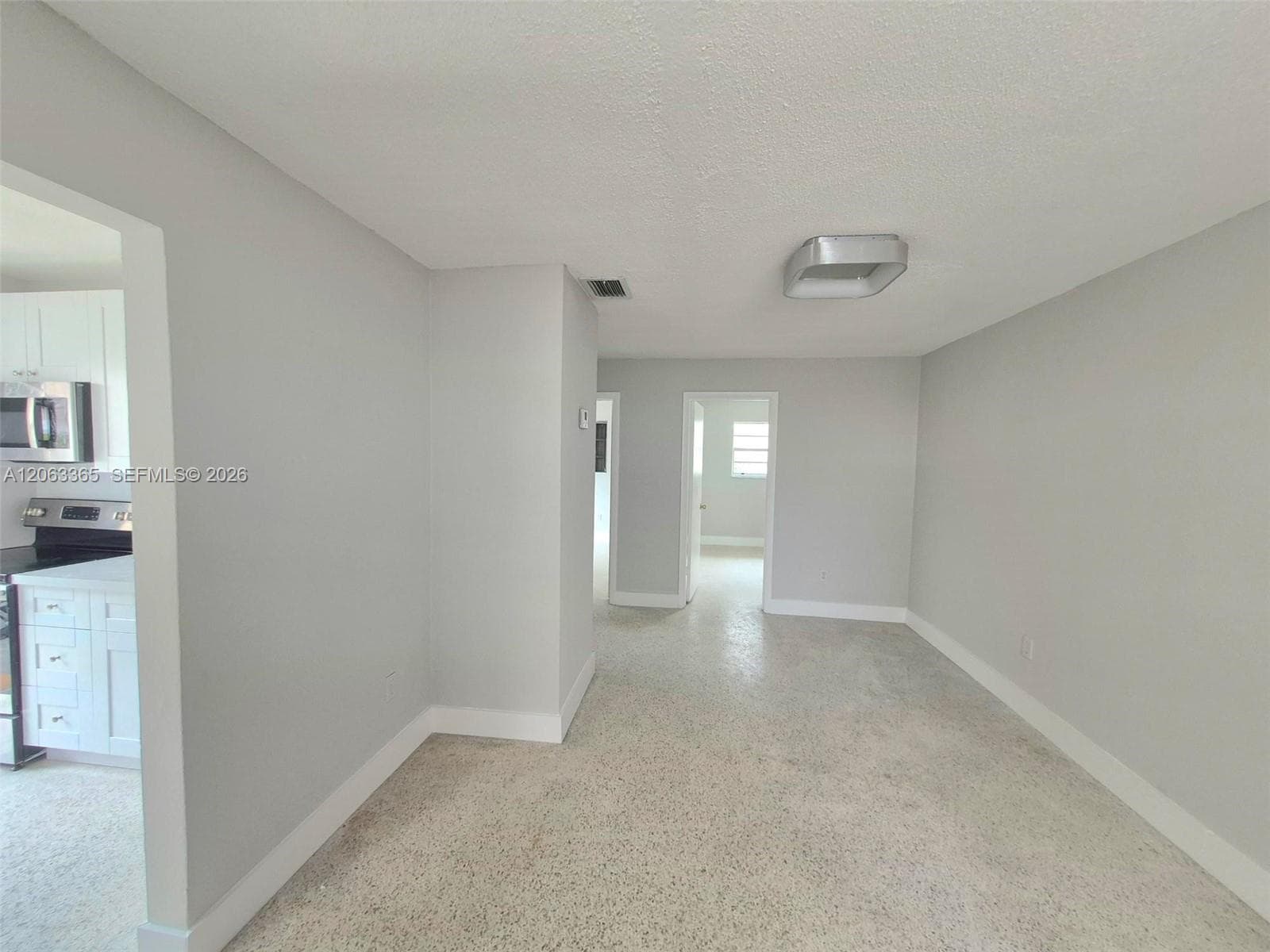 1715 SW 4th St # 1717, Miami, FL 33135 — zdjęcie 3
