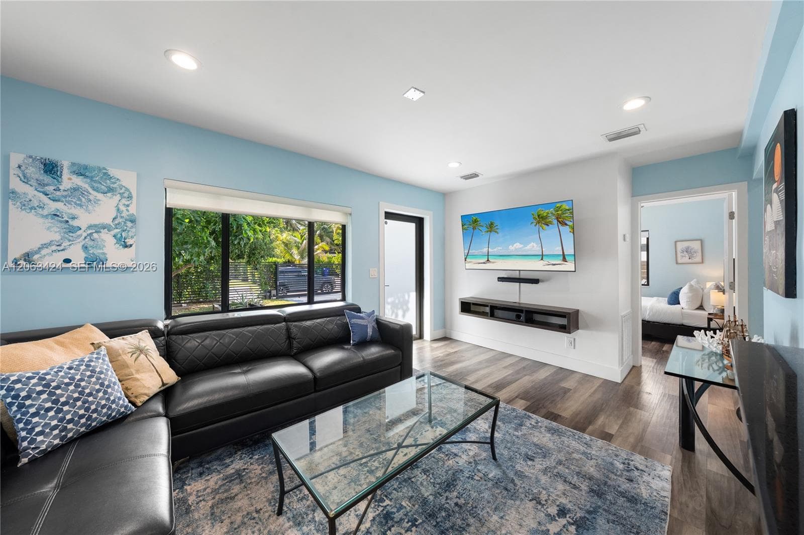 3134 Carter St, Miami, FL 33133 — zdjęcie 3