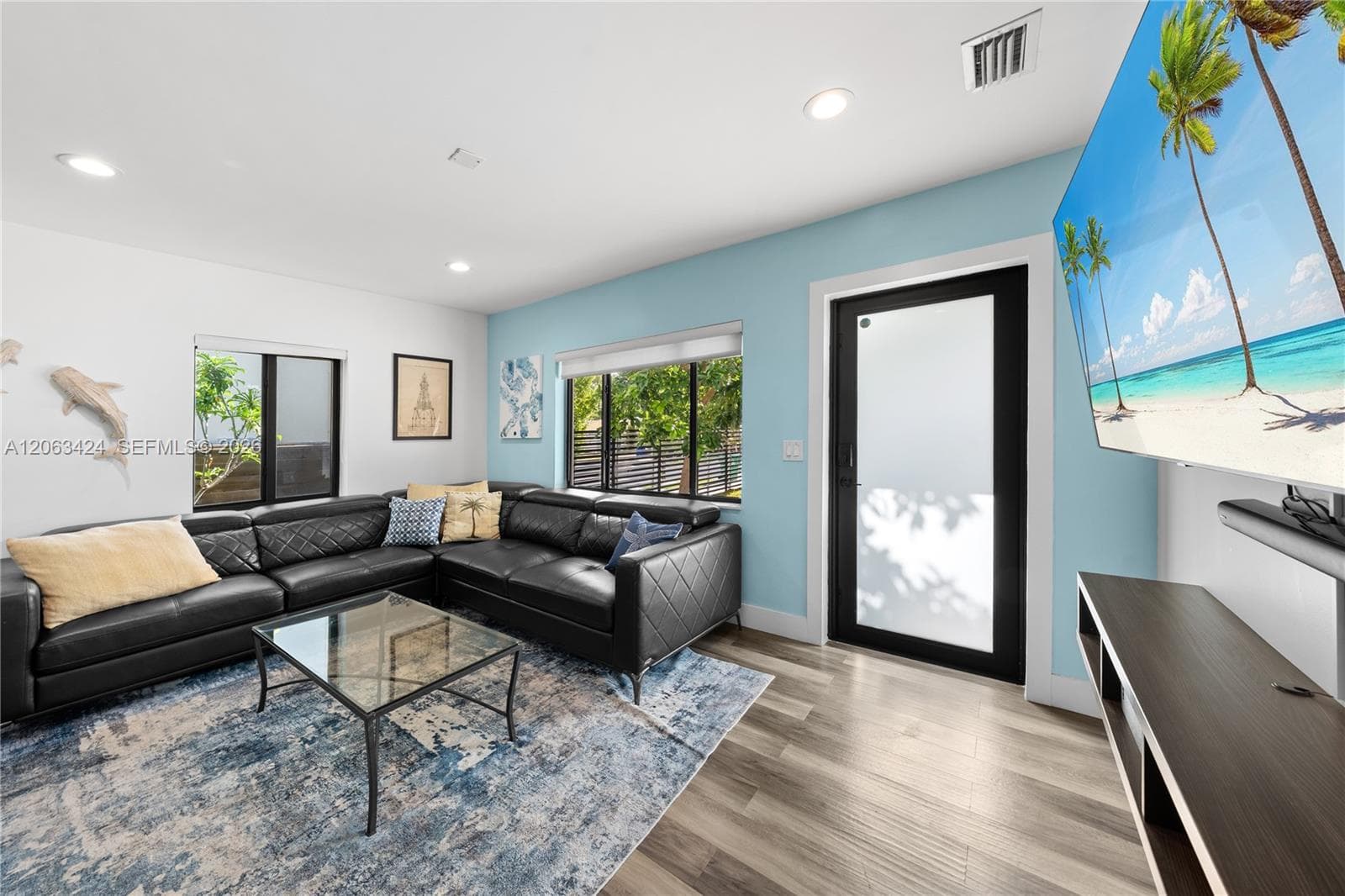 3134 Carter St, Miami, FL 33133 — zdjęcie 5