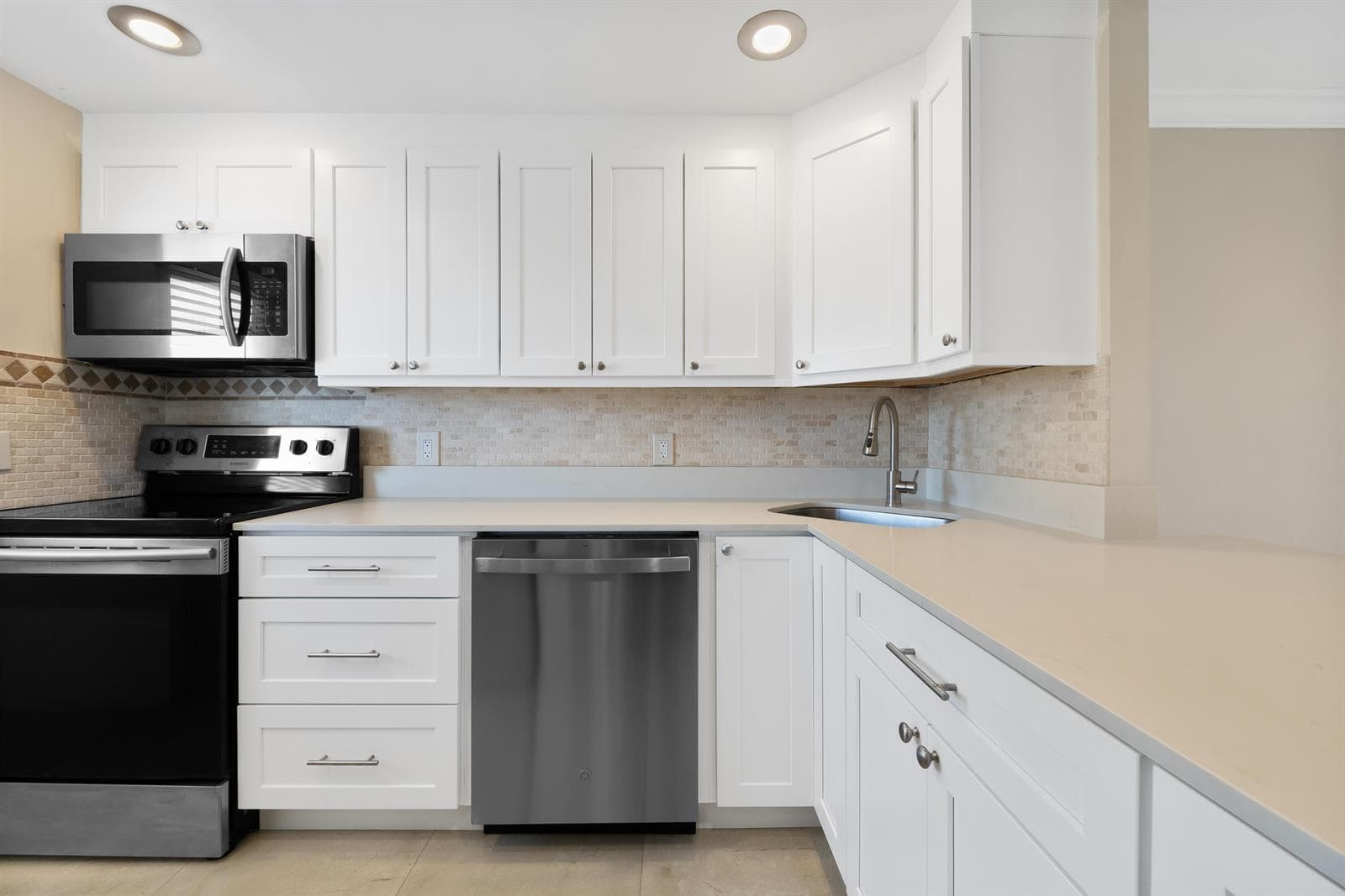 400 N FEDERAL Highway # 408, Deerfield Beach, FL 33441 — zdjęcie 2