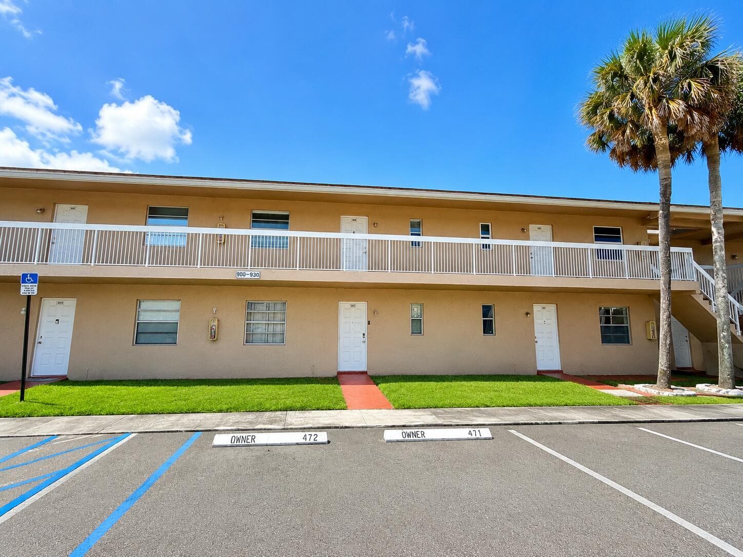 918 TWIN LAKES Drive # 8-M, Coral Springs, FL 33071