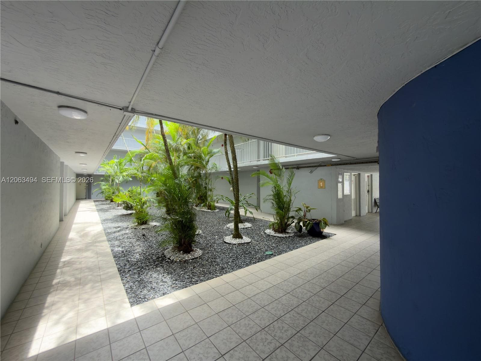 8231 NW 8th St # 2-504, Miami, FL 33126 — zdjęcie 3