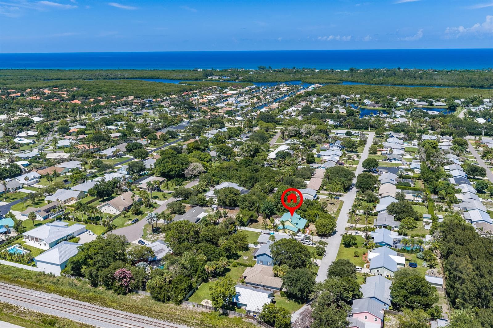 8645 SE Alabama Place, Hobe Sound, FL 33455 — zdjęcie 2