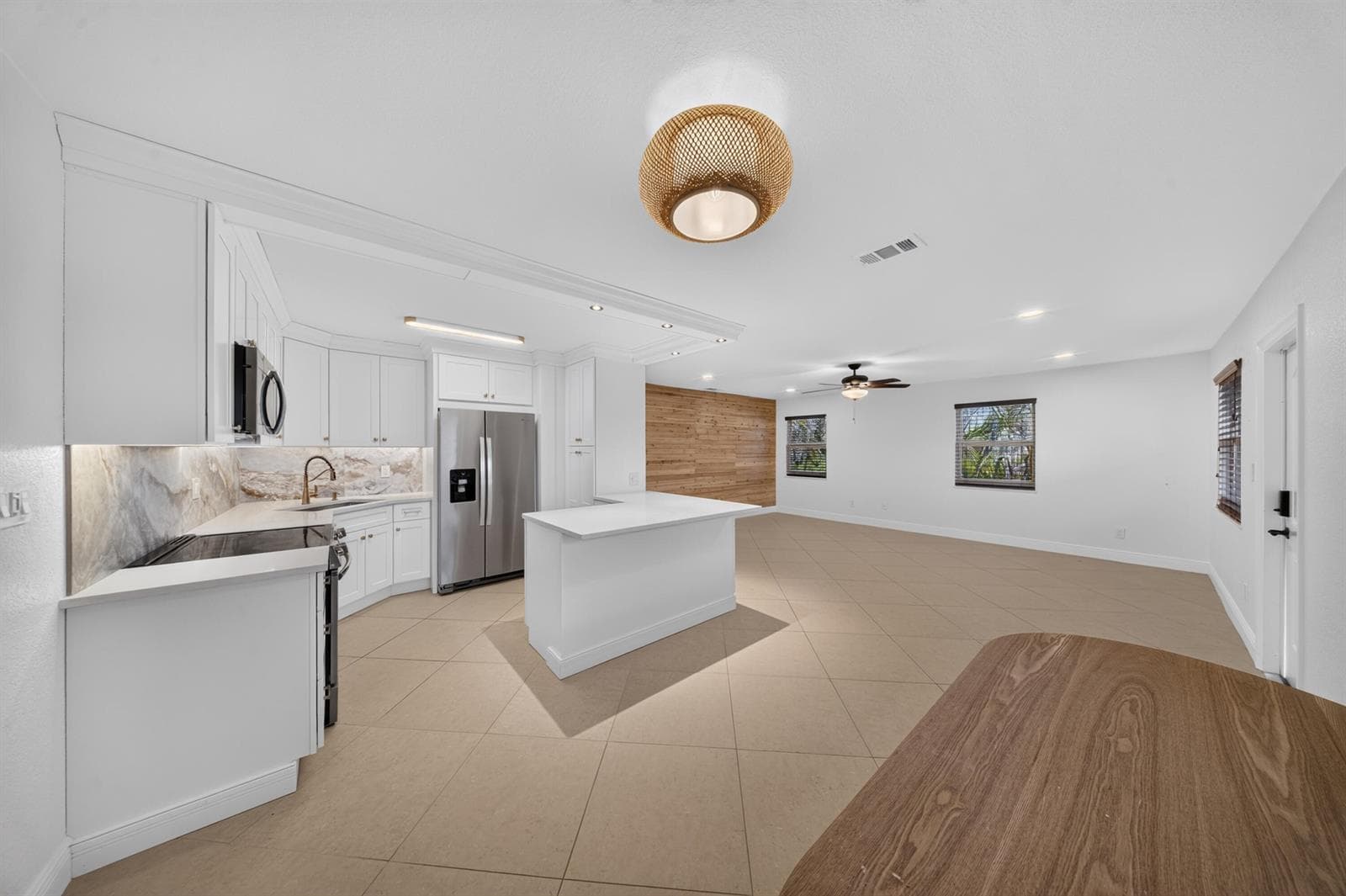 2319 Tamarind Drive, Fort Pierce, FL 34949 — zdjęcie 3