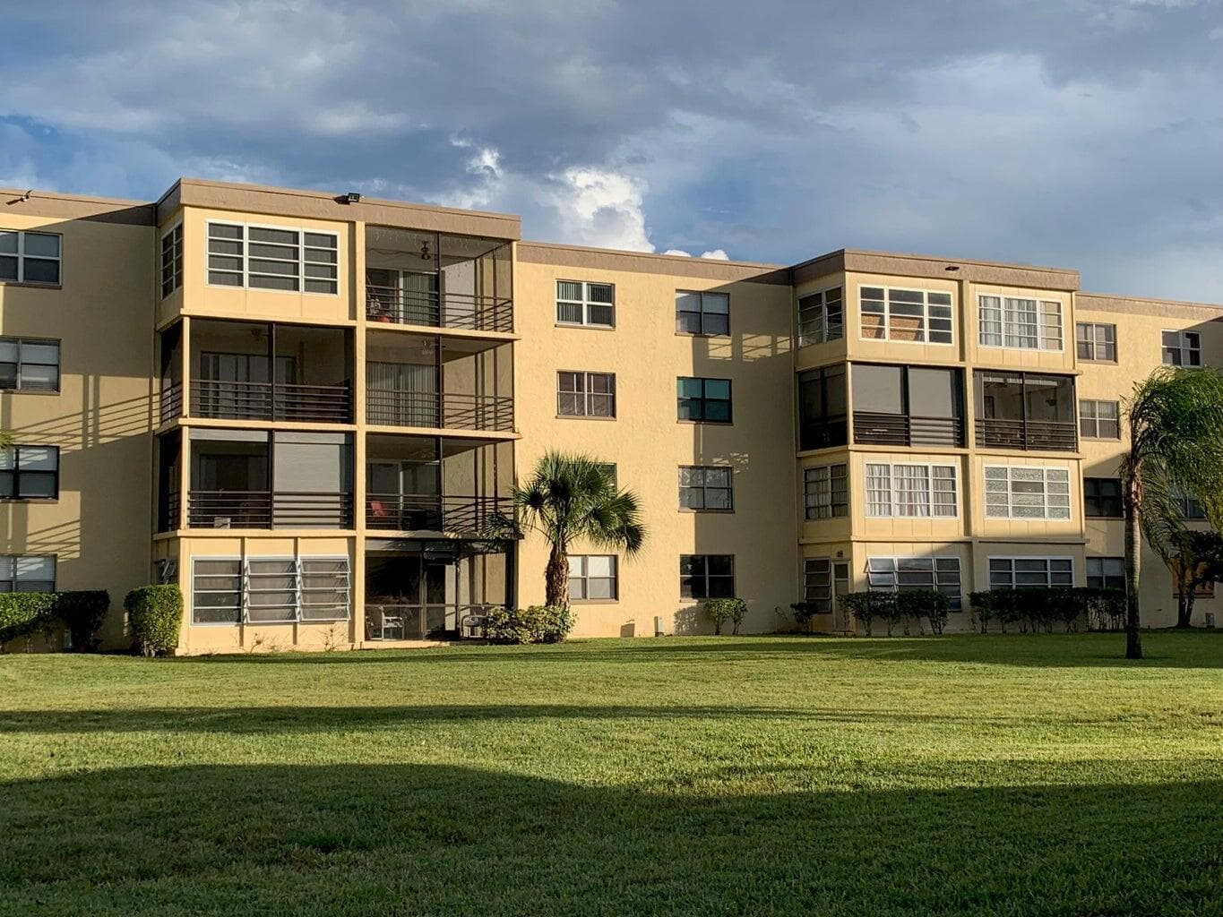 9355 SW 8th Street # 208, Boca Raton, FL 33428 — zdjęcie 2