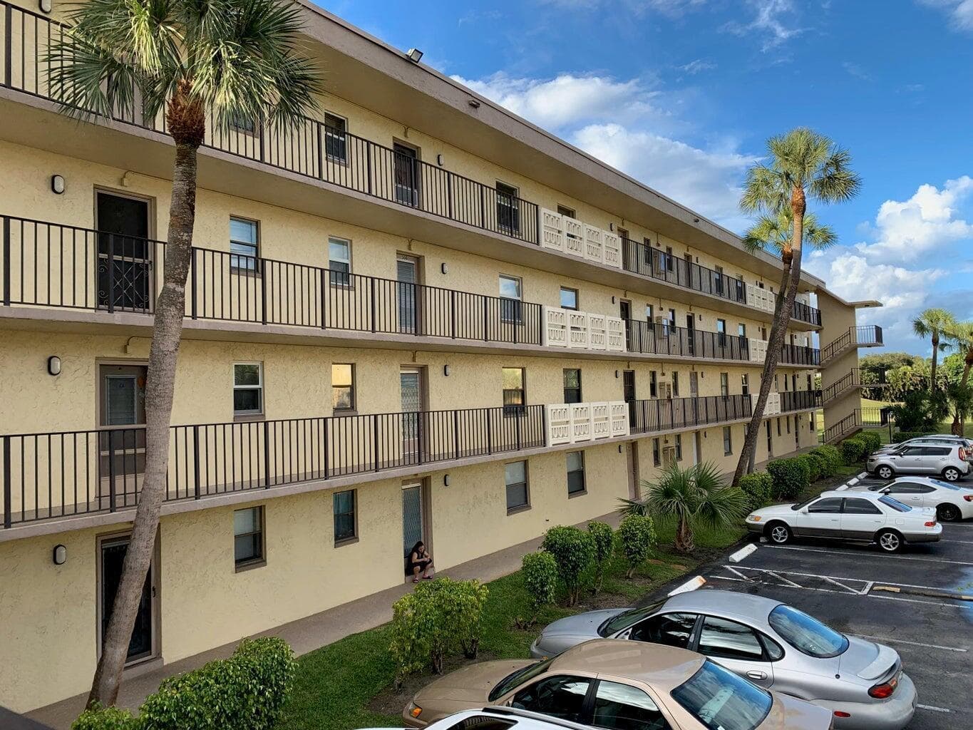 9355 SW 8th Street # 208, Boca Raton, FL 33428