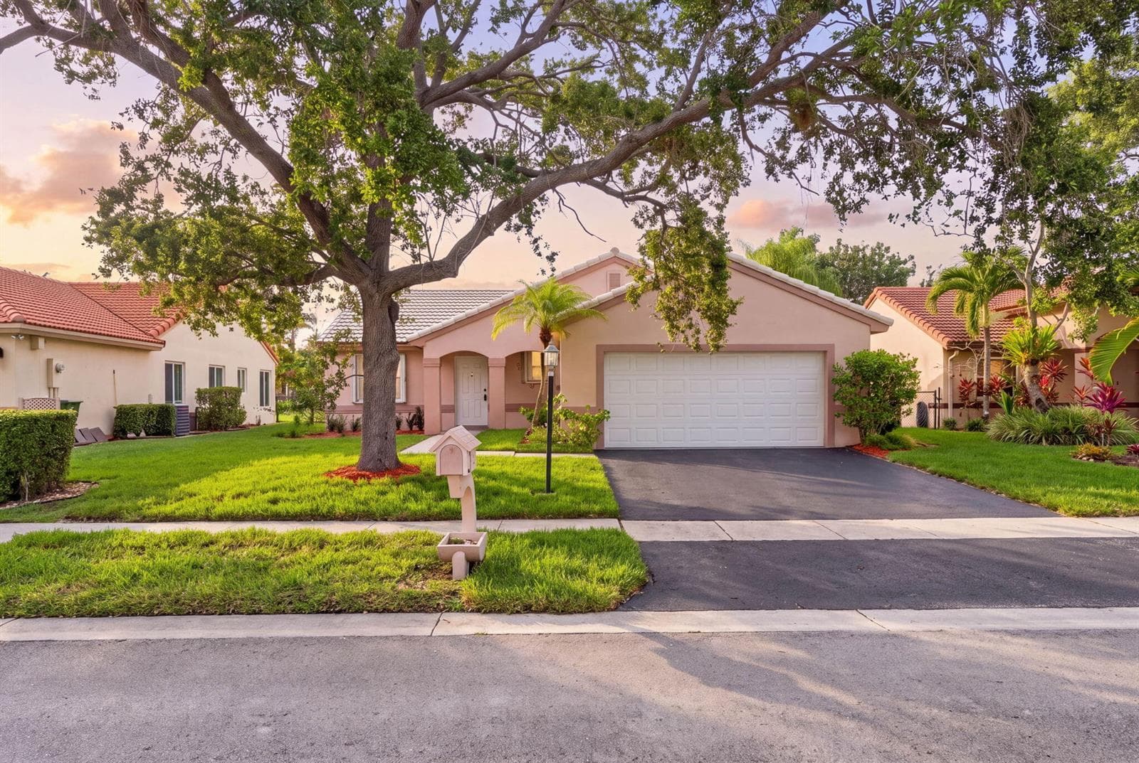 18871 NW 2ND Street, Pembroke Pines, FL 33029