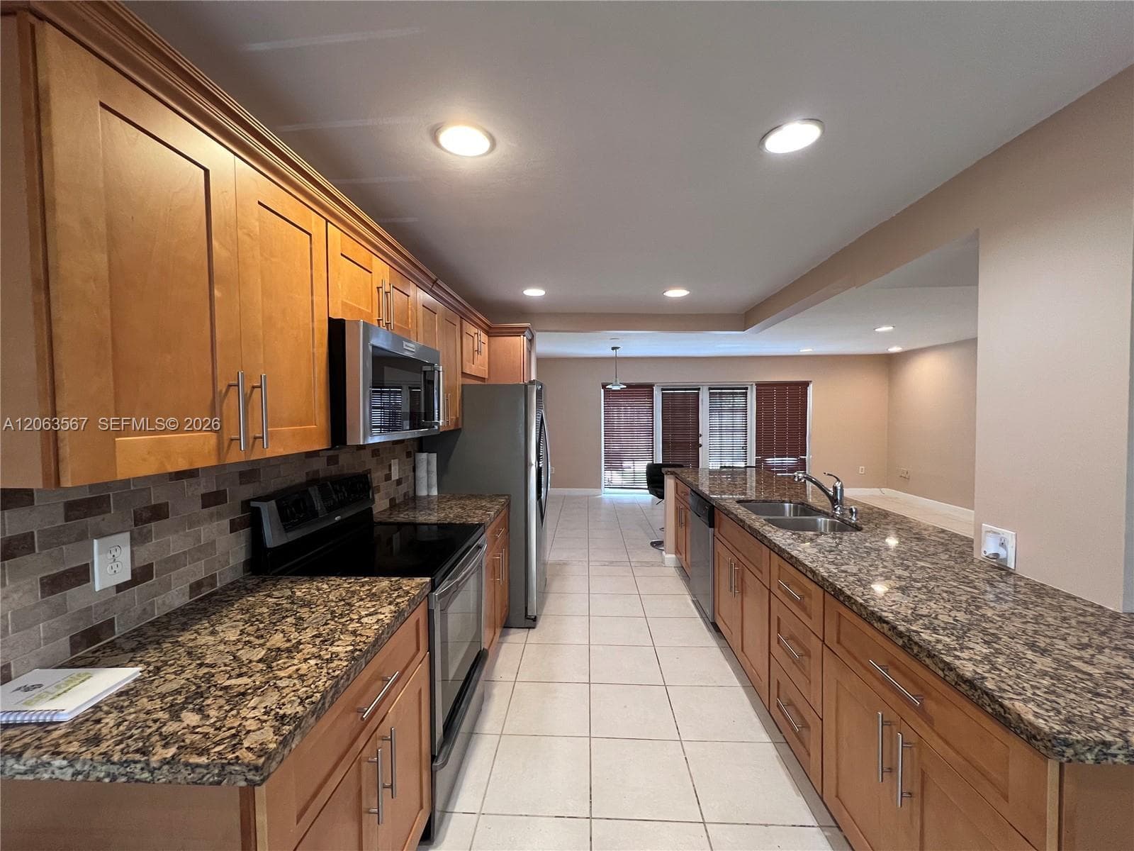 2750 N 34th Ave # 9D, Hollywood, FL 33021 — zdjęcie 2