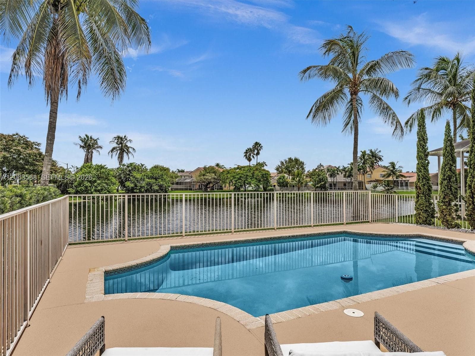 1385 NW 192nd Ter, Pembroke Pines, FL 33029 — zdjęcie 2