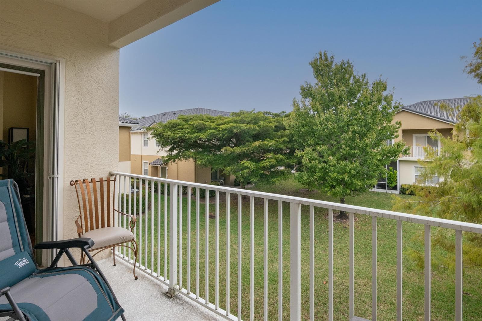 1600 SE SHEFFIELD Terrace # 201, Stuart, FL 34994 — zdjęcie 3