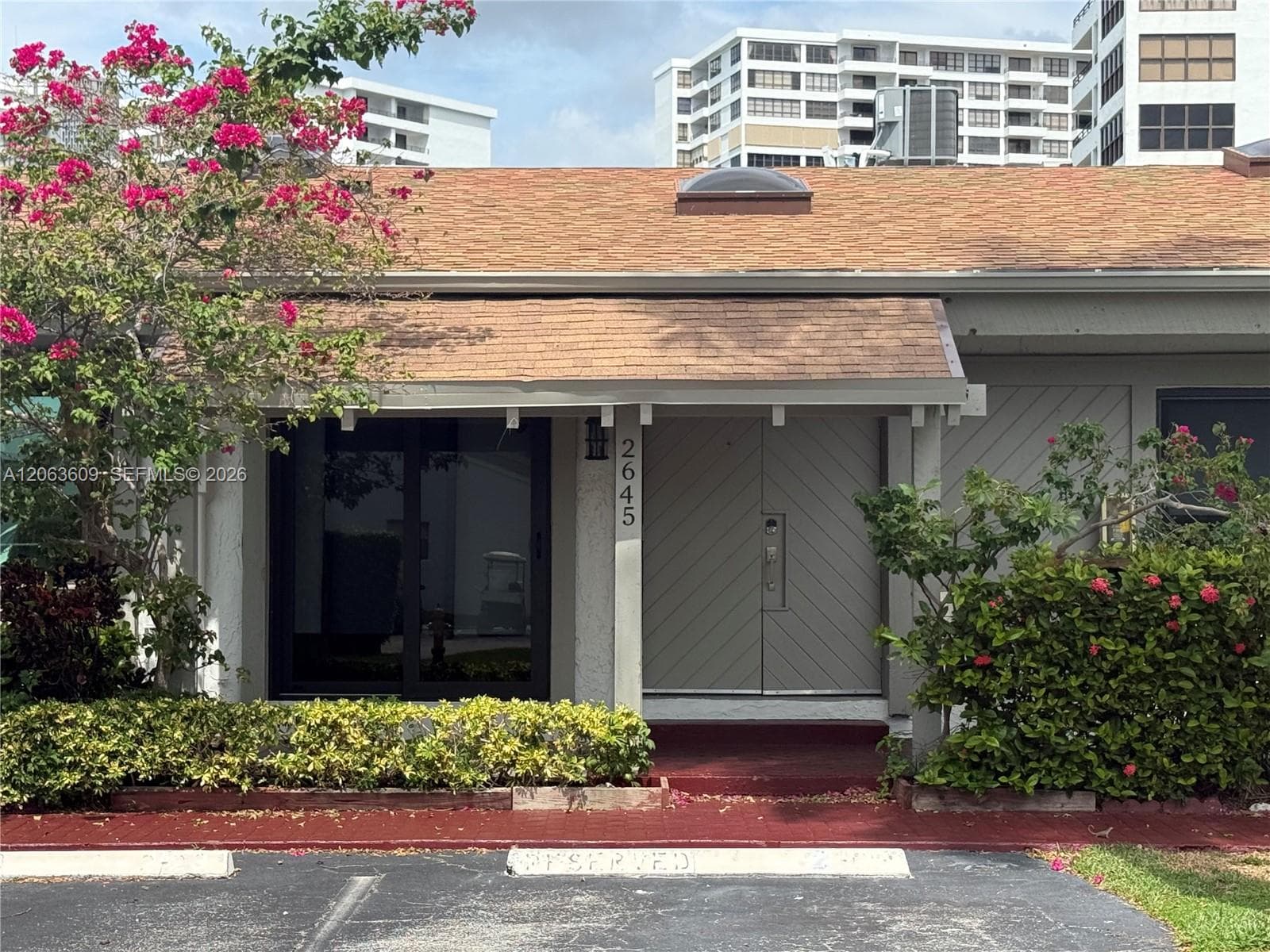 2645 S Parkview Dr # 2645, Hallandale Beach, FL 33009