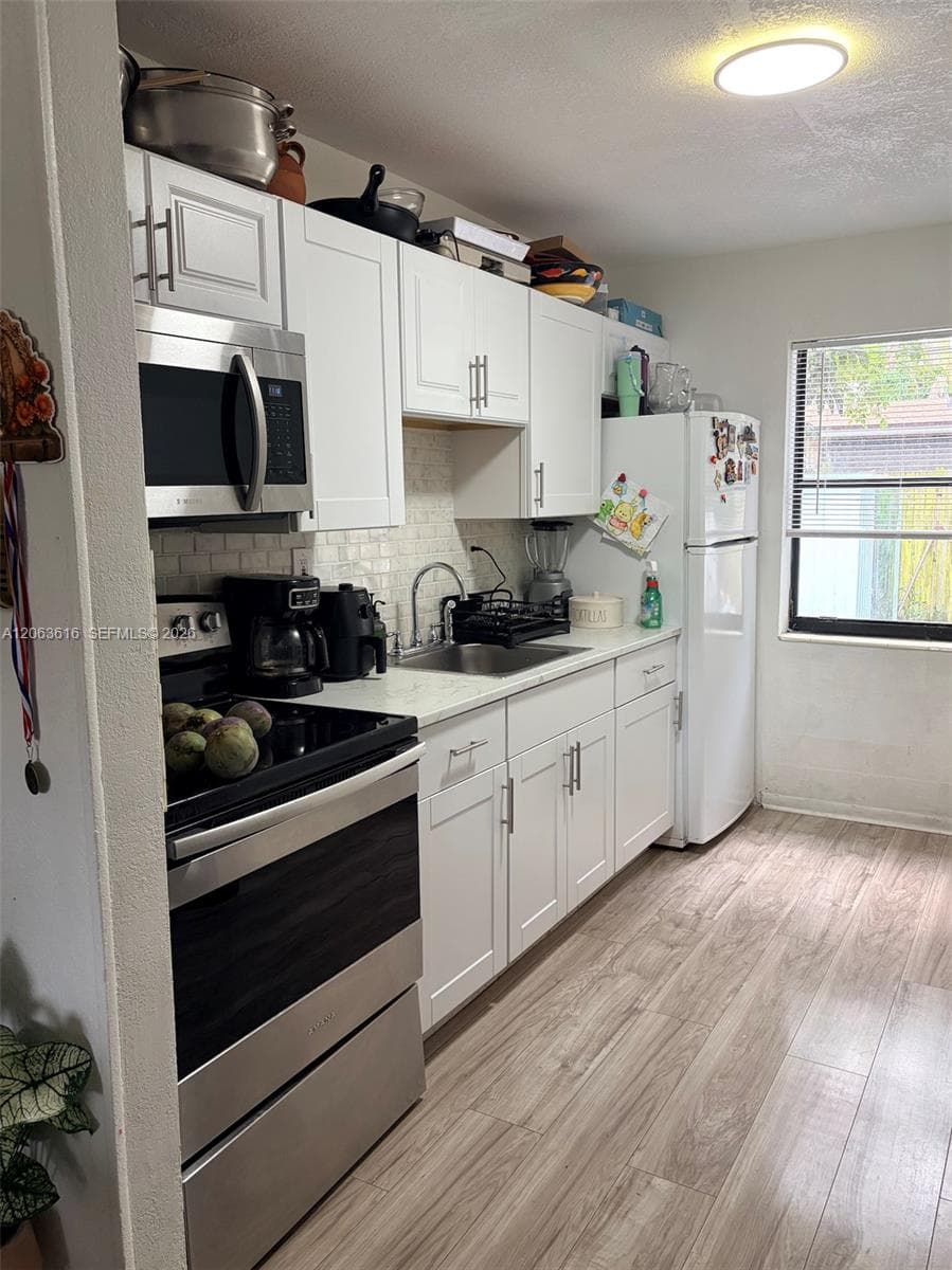 1448 NE 27th St, Pompano Beach, FL 33064 — zdjęcie 3
