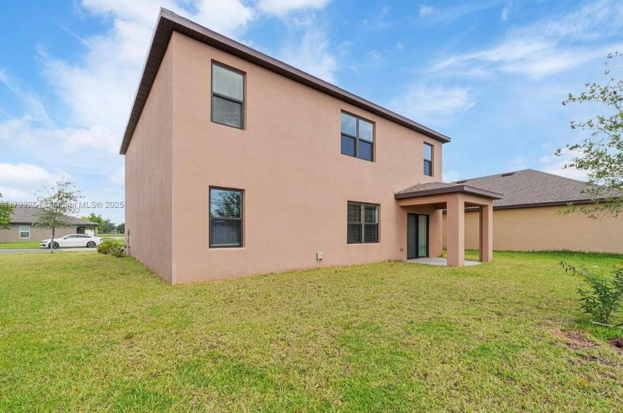 5305 FANTASY Drive, Fort Pierce, FL 34947 — zdjęcie 2