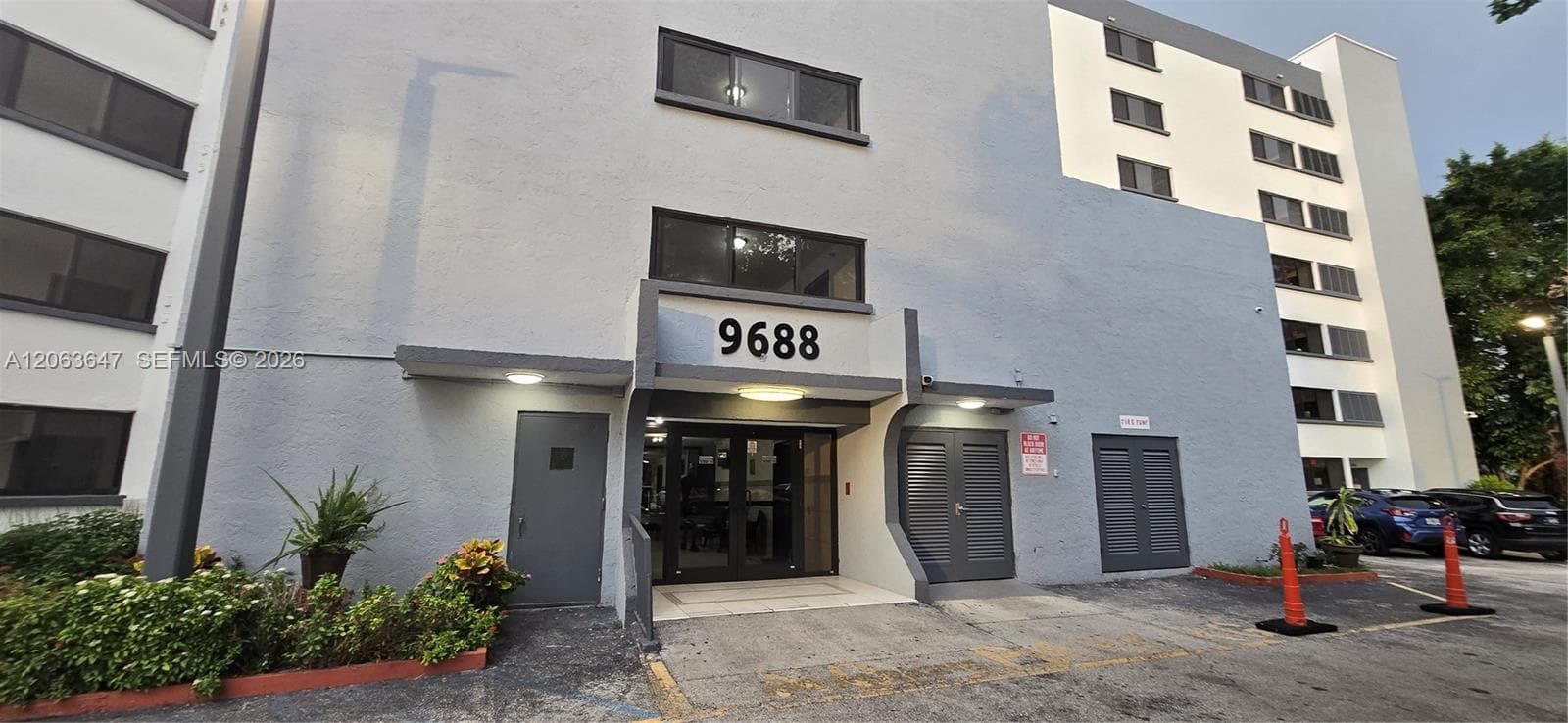 9688 Fontainebleau Blvd # 404, Miami, FL 33172 — zdjęcie 2