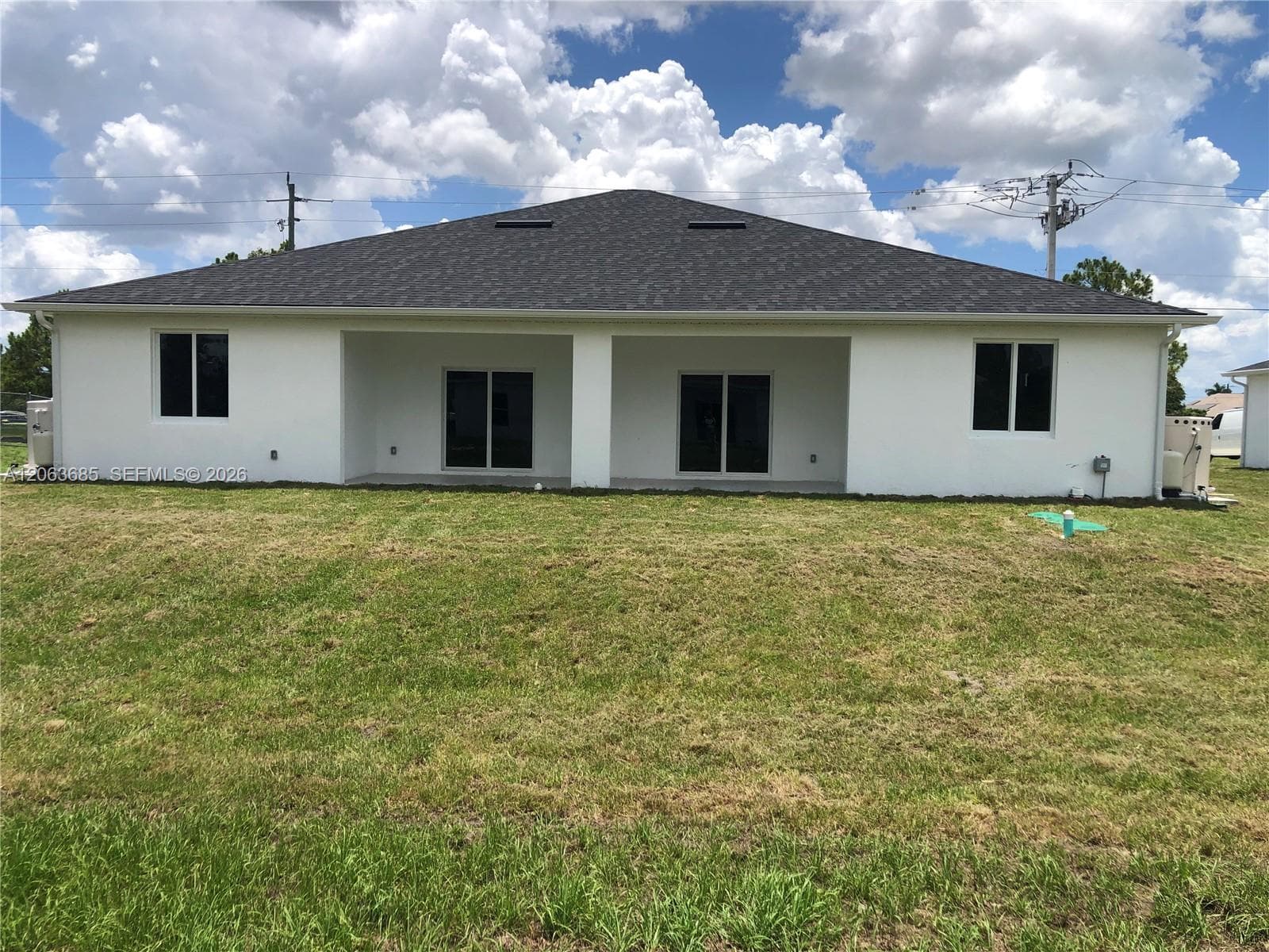 4572/4574 Golfview Blvd, Lehigh Acres, FL 33973 — zdjęcie 2