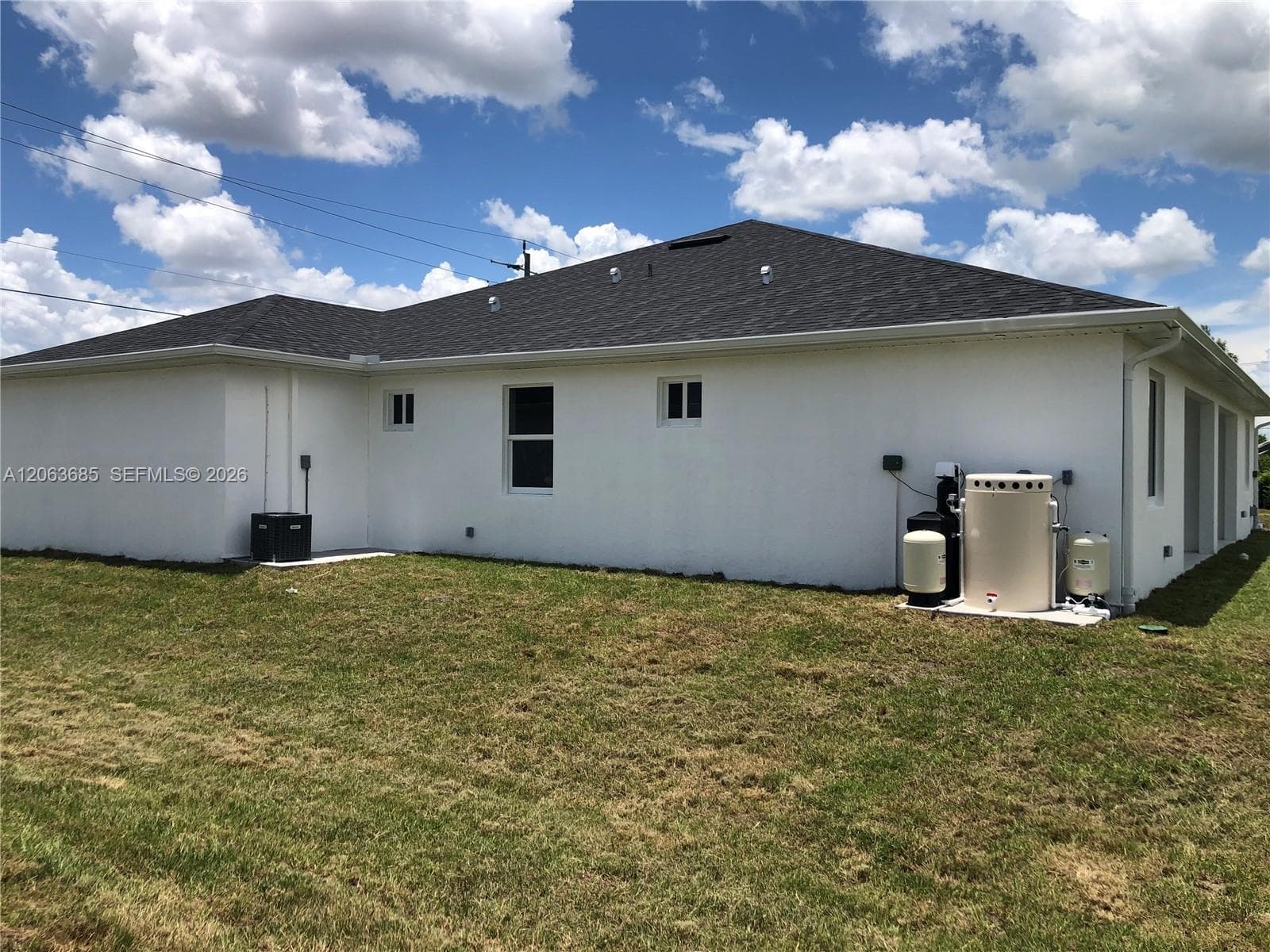4572/4574 Golfview Blvd, Lehigh Acres, FL 33973 — zdjęcie 4