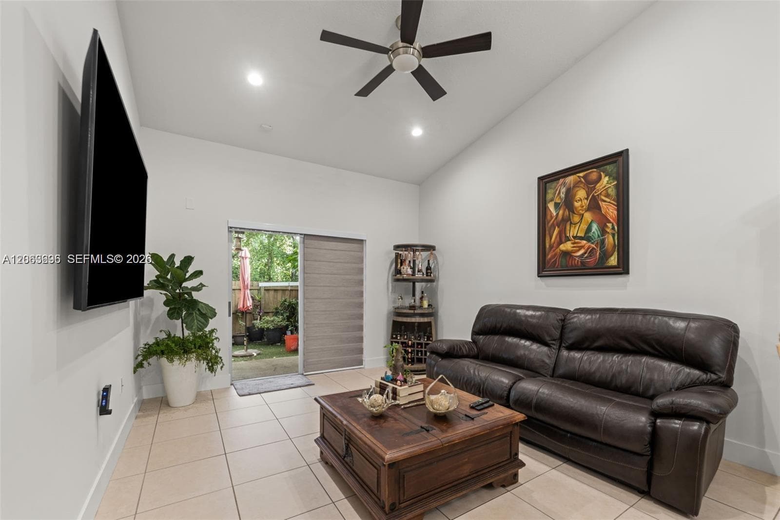 3220 NE 11th Dr, Homestead, FL 33033 — zdjęcie 2